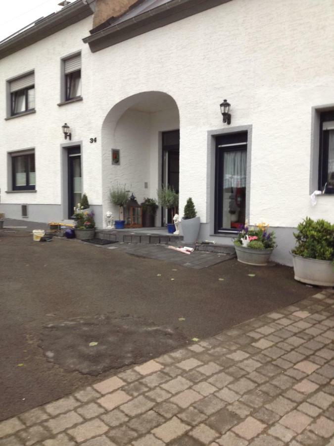 Ferienappartment Mit Schlafzimmer Farschweiler エクステリア 写真