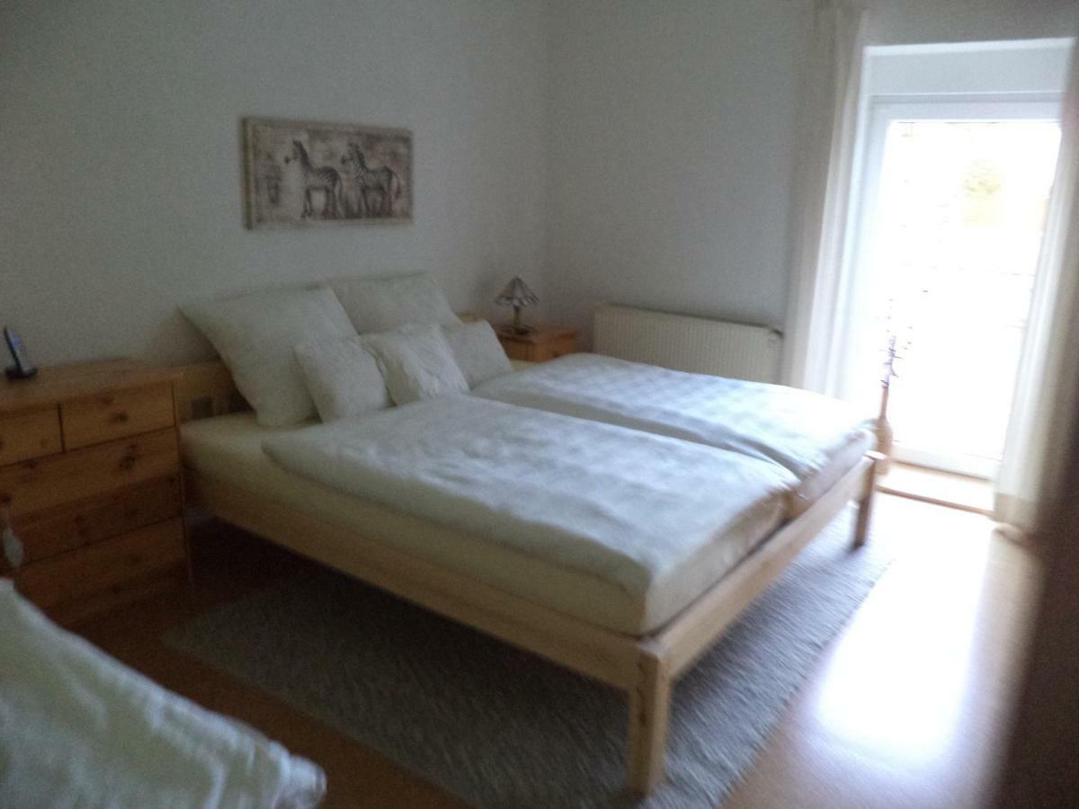 Ferienappartment Mit Schlafzimmer Farschweiler エクステリア 写真